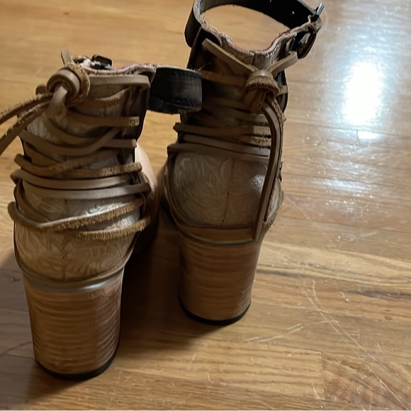 Freebird Raeanne 🦅 - Picture 4 of 6